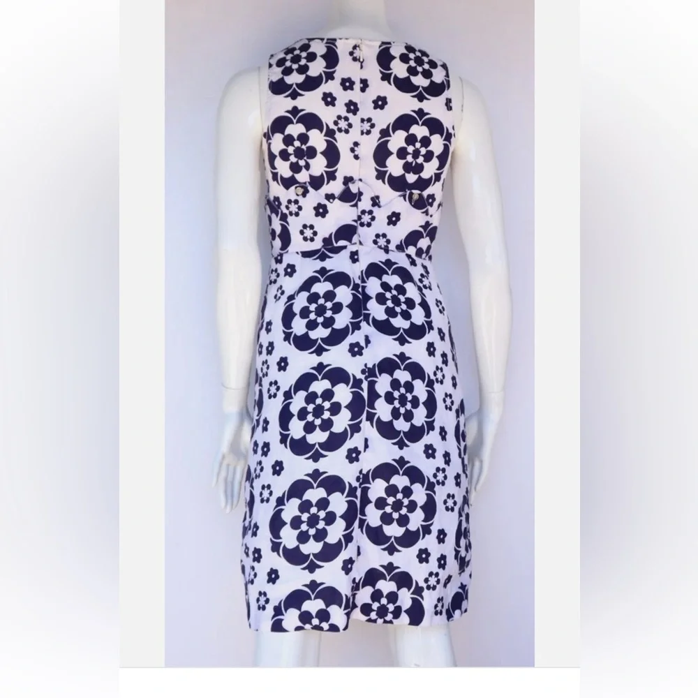 Tory Burch Linen Navy and White Floral Dress. Scalloped edges. Size 6